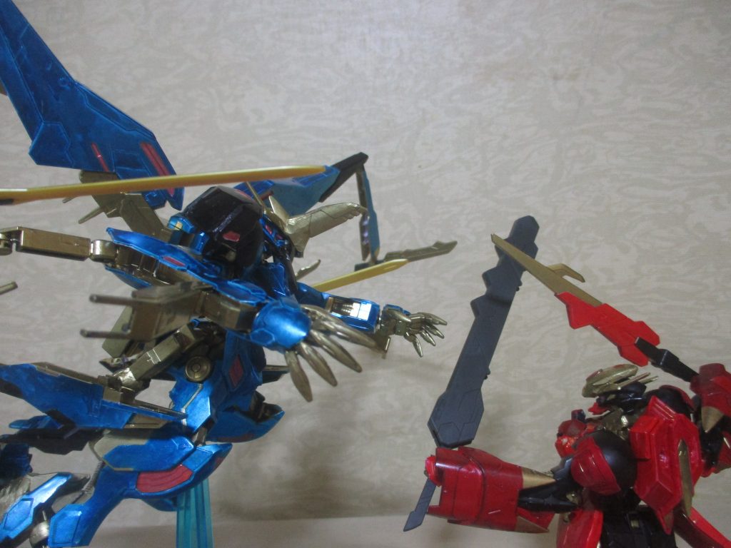 ストラスと対決!