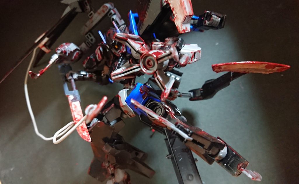 如何でしたか？設定は結構オリジナルになってしまいました…長くなってしまい申し訳ありません………ちなみに機体名の「ローグ」は「ならず者」を意味しています。

 今後も気が向いたらマイペースに製作していくつもりなので(あくまで【つもり】だから何時失踪してもおかしくない)、その時はよろしくお願いいたします！！！


長くなりましたが、ご覧頂きありがとうございました！！！