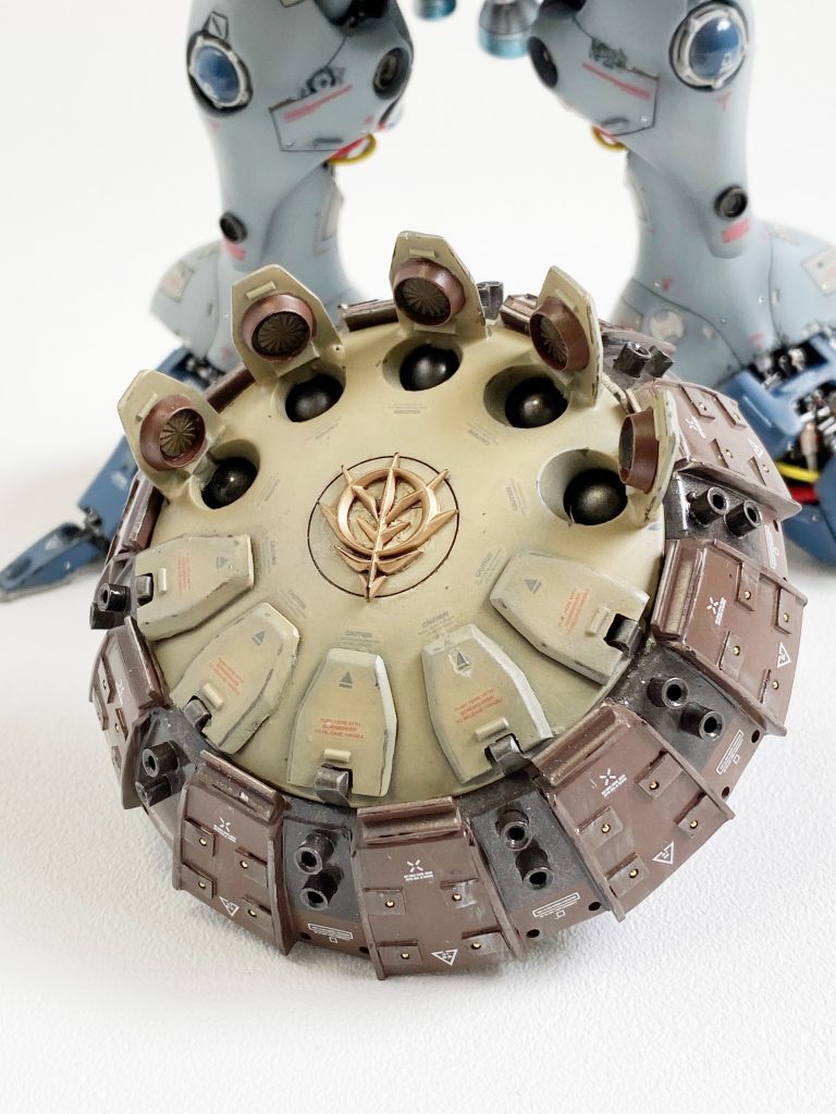 格闘専用の盾宇宙機雷ハイド・ポンプとニードル・ミサイル(針形の徹甲弾)装備。
~とさしん。さんの説明より~