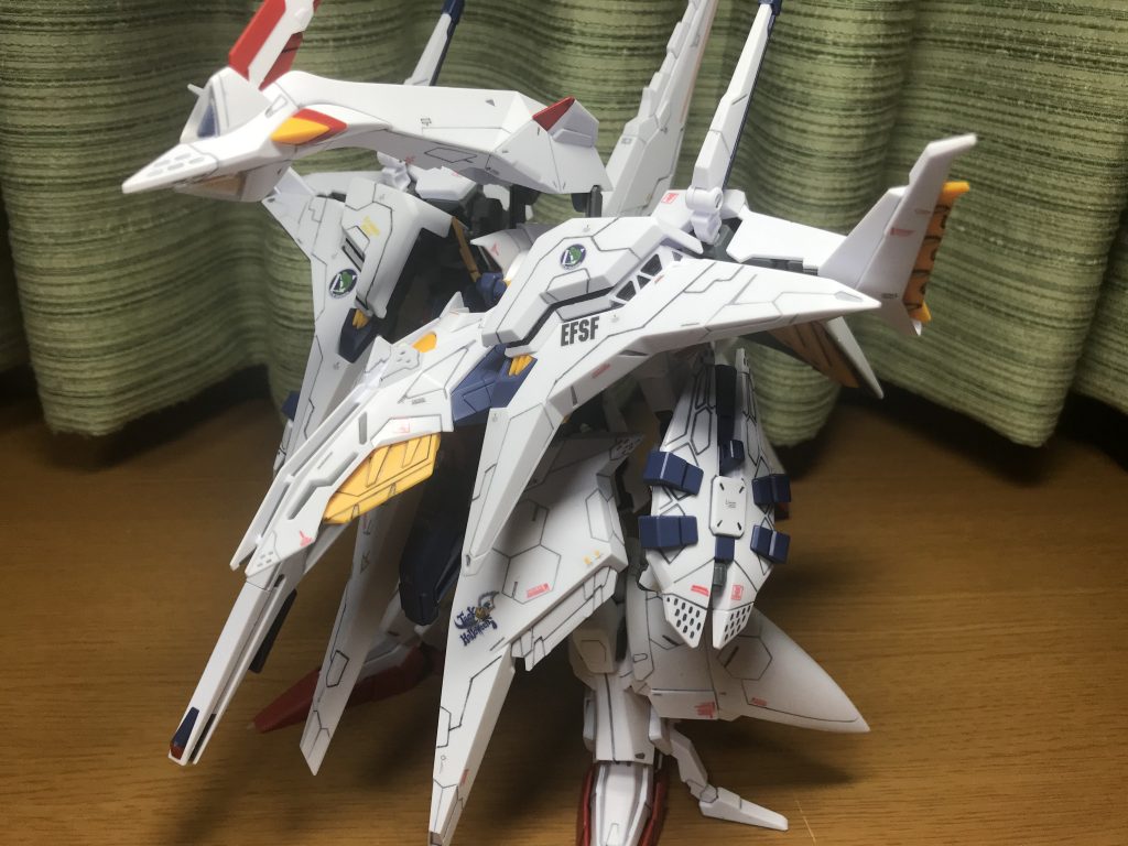 ずんぐりむっくりのペーネロペー
スジボリはFFユニットの肩とフロントアーマーに追加してます！
我ながら結構うまくいった気がする。。。