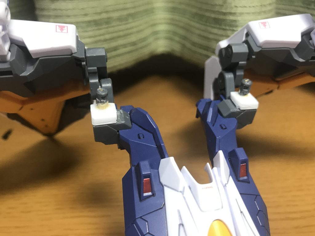 スタイルが悪かったので肩の接続軸を５ｍｍ上にしてます。
時間が無くてめちゃんこ雑。。。