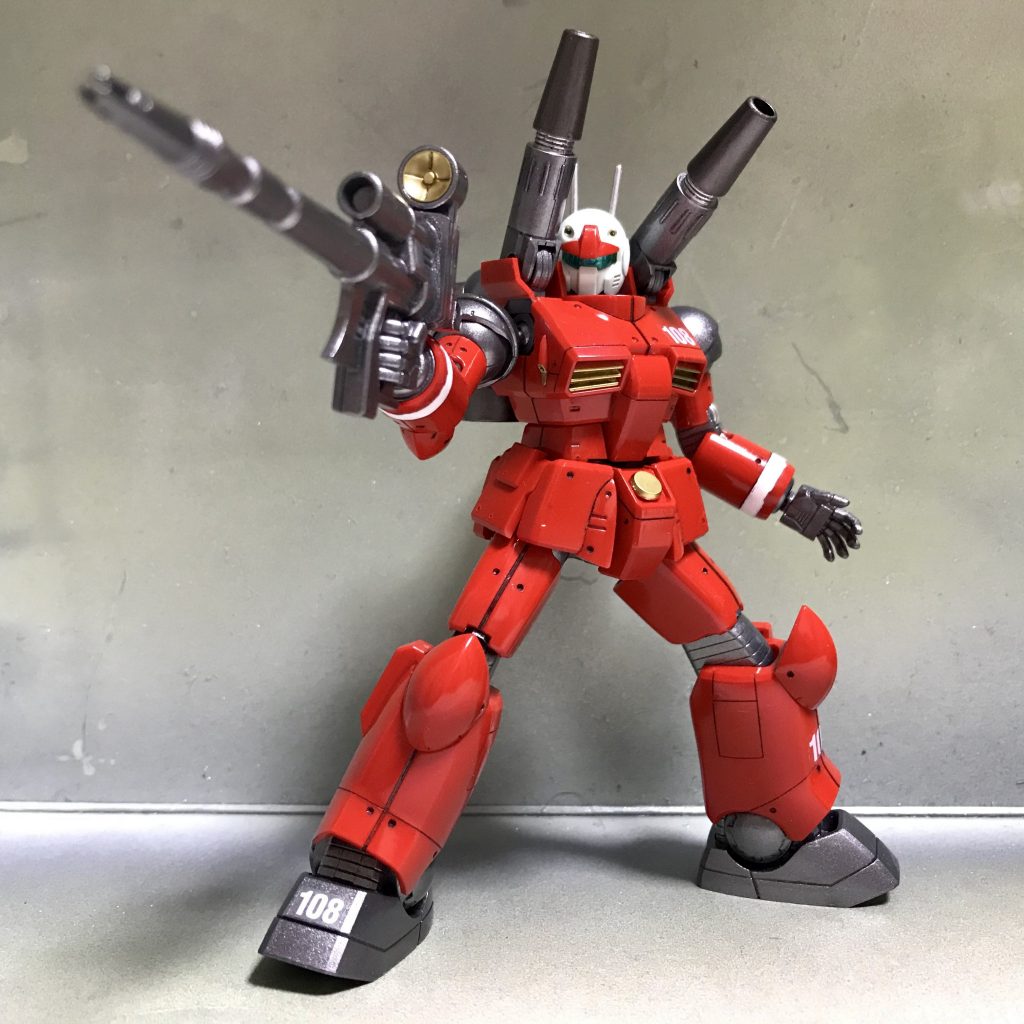 お恥ずかしながら、ガンキャノンはアラフィフにして初めて作りました。こんなにカッコいい機体だったとは。