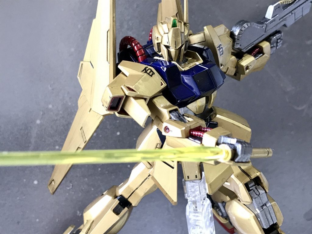 さて、Mk-II → ゼータ → 百式 ときましたが…
「まだだ。まだ終わらんよ！」というシャアの声が聞こえます（笑）