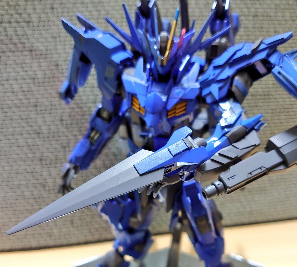 武装②腕部ソード