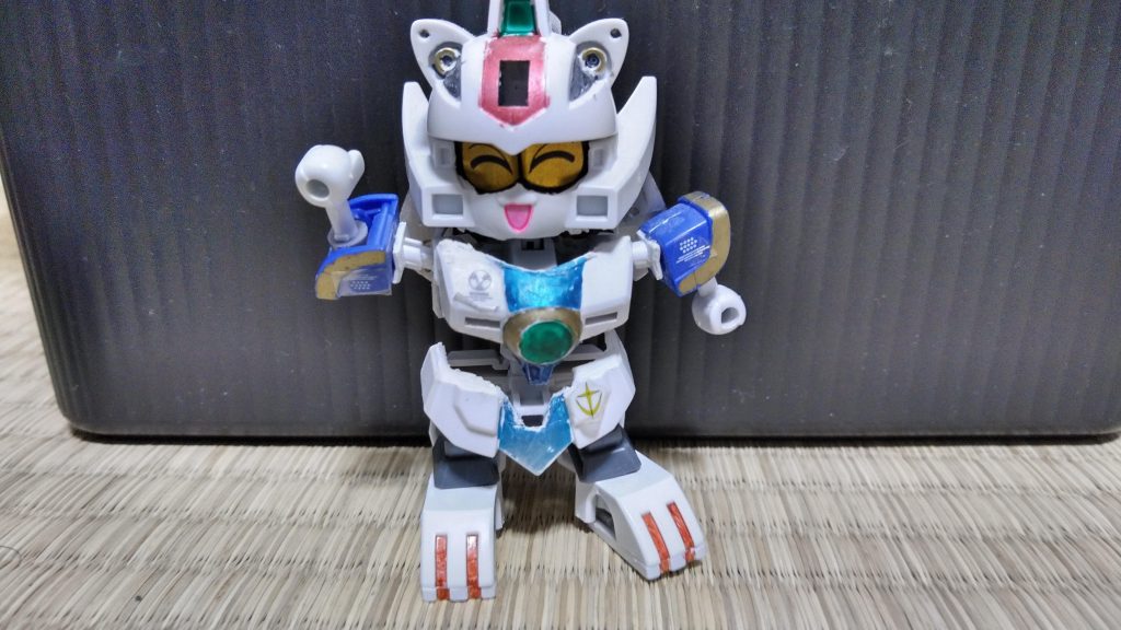 今回、別素体になってしまったワカですが…あまり自立しません。