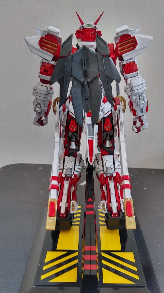 PGガンダムアストレイレッドフレーム改–2枚目/制作者：川ちゃん