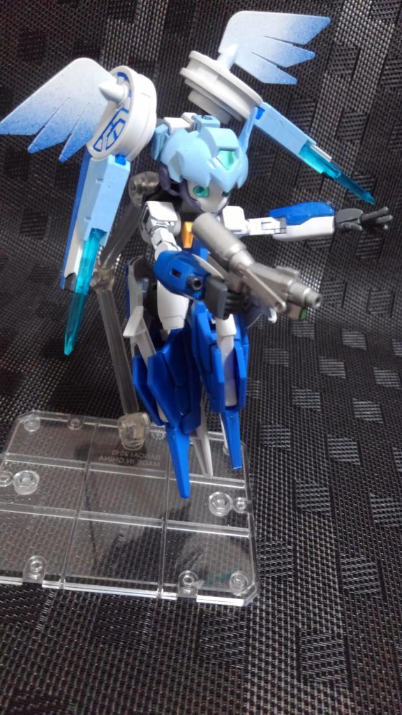 カートリッジの交換でニードルやトリモチ弾などを撃ち分け出来るマルチスプレーガン