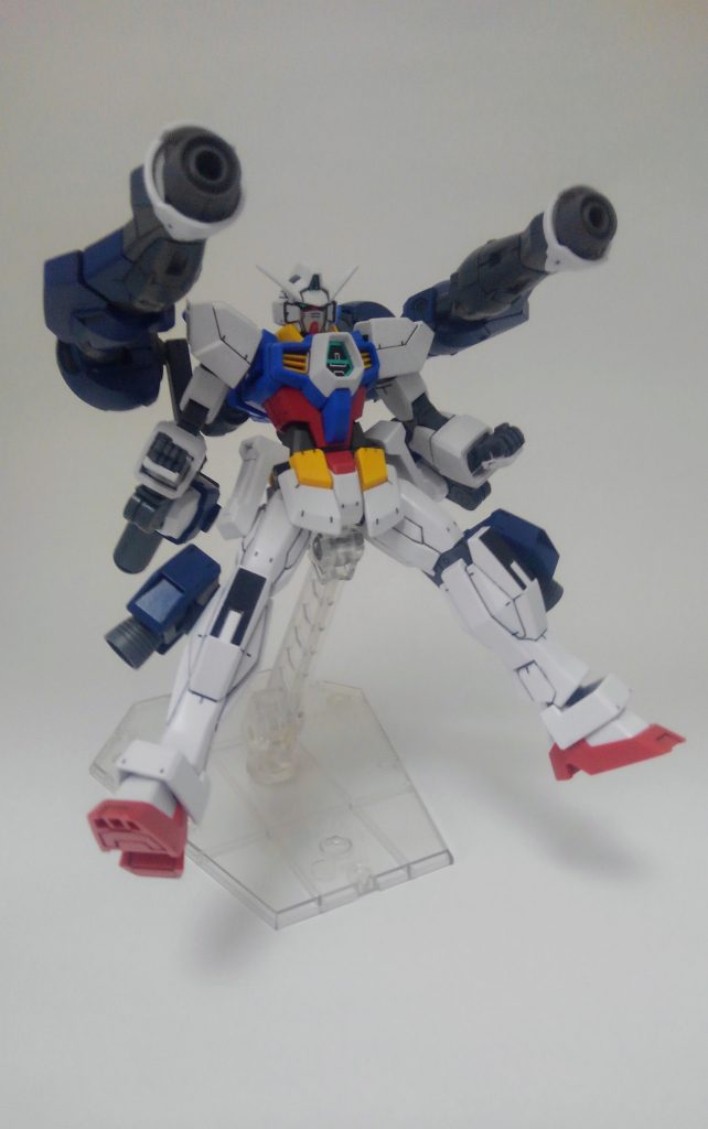 ブラストユニットグラストロランチャーモード。基部はタイタスの肩とスパローの脚まんまです。それらをボールジョイントで繋いでなんか出そうなジャンクパーツを足用のポリキャップに取り付けました。