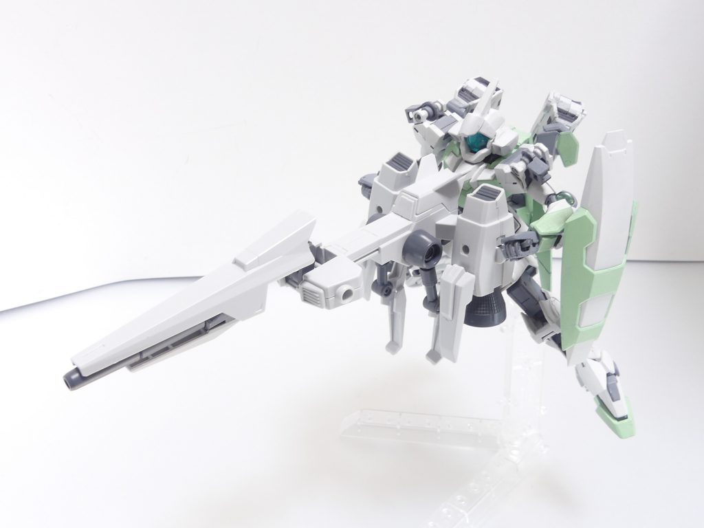 メガランチャーモード:本体内の粒子を利用した大型メガ粒子砲。連射は出来ないものの、その破壊力は射線上にある全ての物を破壊する。ブースター部のグリップで持たせます。