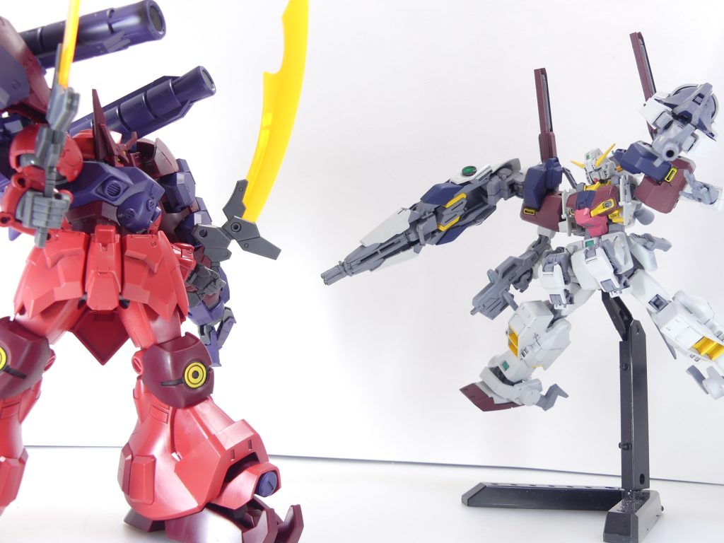 ～ダイバー・ミオ・シリウスの日記～久々の、ＧＢＮ。電波障害の期間中はプレイできず、寂しく辛い思いをしましたが･･･やっぱりＧＢＮは最高です。目が見えます。それだけじゃない。いろんなダイバーの「思い」という物を、ようやく理解できているような気がします。「楽しい」、のですよね。きっと、みんな。･･･「思い」っていうのは、良くアルザスさんが言っていたんですけど。この世界にある「思い」は、時に電子生命体・ＥＬダイバーをも生み出してしまうそうです。私の「思い」も、その一部になるのかな･･･と思ってしまいました。そんなとき、ＧＢＮのバトルが中継されていました。アルザスさんの新しいガンプラと、ＧＢＮトップダイバー・オーガさんのＧＰ－羅刹。バトルロイヤルミッションの「締め」として、二人がバトルを繰り広げる様子を。そりゃあ、相手はトップです。アルザスさんの新しいガンプラをもってしても敵う相手ではありません。ですが･･･彼らは、お互いの「思い」をぶつけ合い、楽しくバトルをしていた。そう映りました。ＧＢＮは、彼らの、みんなの「思い」で出来ています。これからも、きっと。ずっと･･･