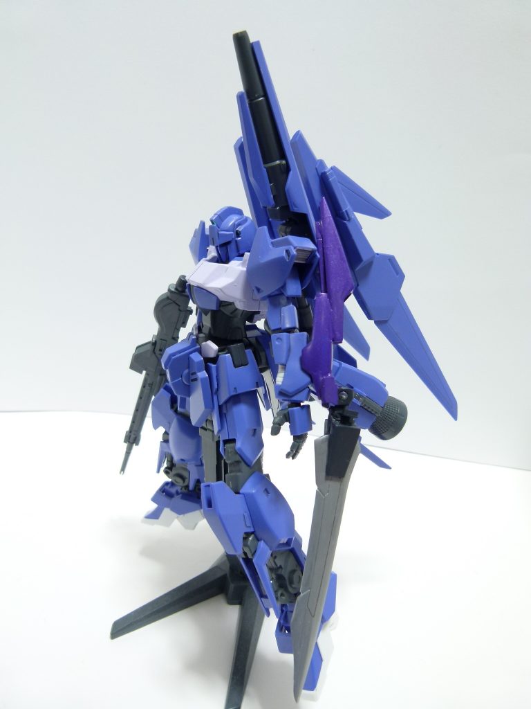 今回のおまけ。「ビルドファイターズトライ」放映当時(2015年)、百万式(素組み)に大剣武装・ワダツミブレードを装備させて見た図。あの頃はいろいろ楽しんでいたなぁ。というかスドウはん一同にはまっていたなぁ。当時のブログから。ブログには「Gマスター」の他の機体もおおむね掲載。