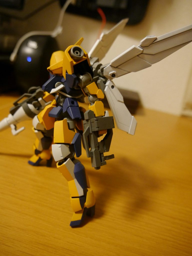 サイドショット
4枚の羽で非行可能な設定です