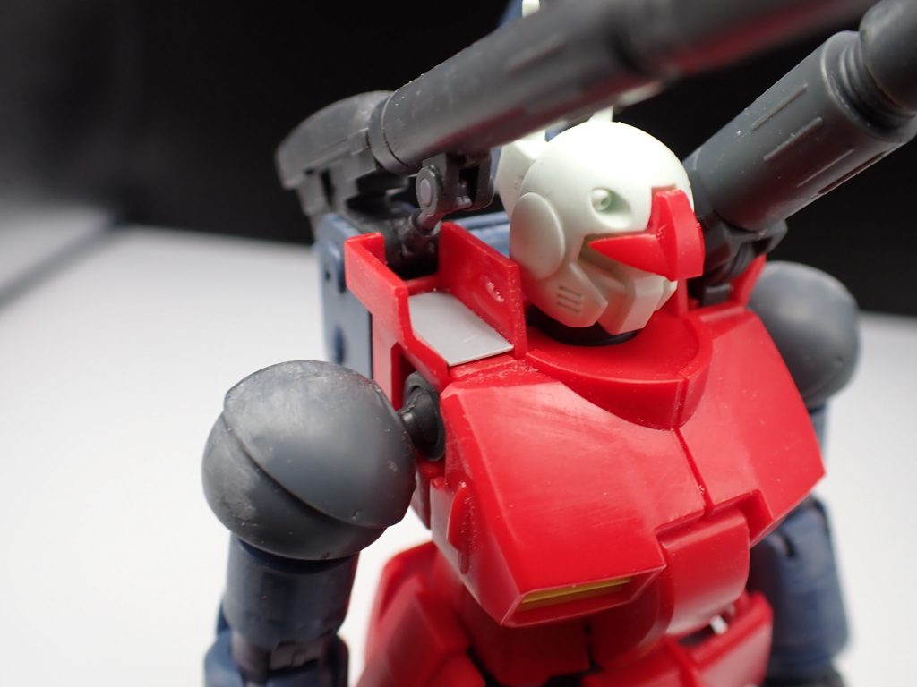 肩部ガトリングはプラ板で土台を作りました