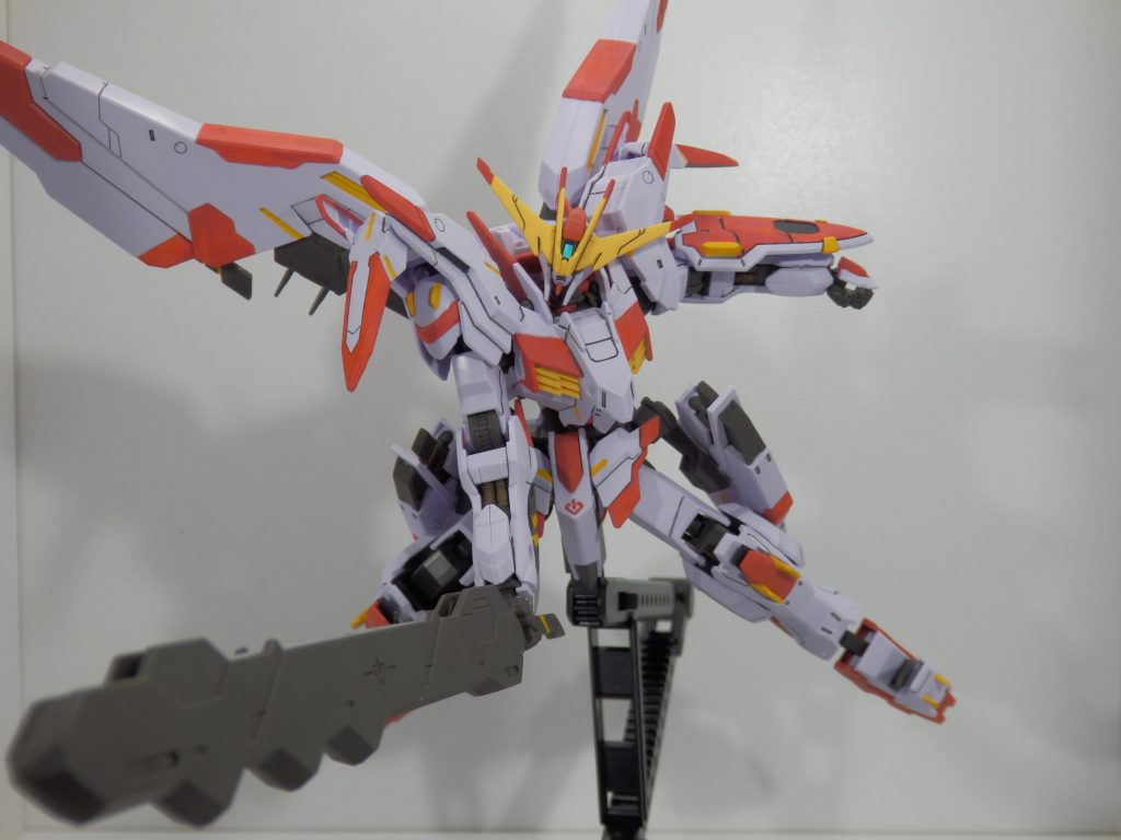 バスタードメイス　
大太刀をしまう鞘自体を武器にするのは面白い発想ですね！