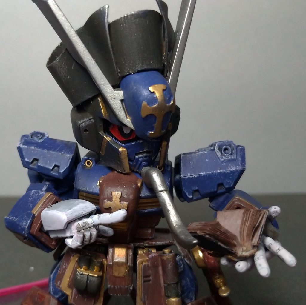 *「俺が船乗りだから喚ばれたのか？　それとも商人だから、悪人だから喚ばれたのか？　そうじゃねぇだろう？」*
レジライの腰に航海日誌らしきものがあったので作ってみました。
本来は銃の上らへんに携えていますが、置く場所がなかったのでザンバスターの反対のリアスカートに装着しました。