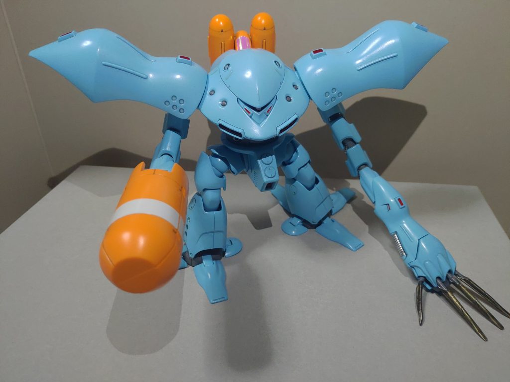 珍しく関節も塗ったけど、オレンジは成型色のままです(笑)