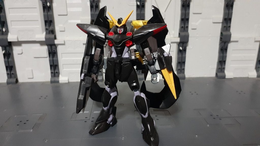 塗装前の一枚です
両腕はゴールドフレーム天ミナの右腕を2個使用しております