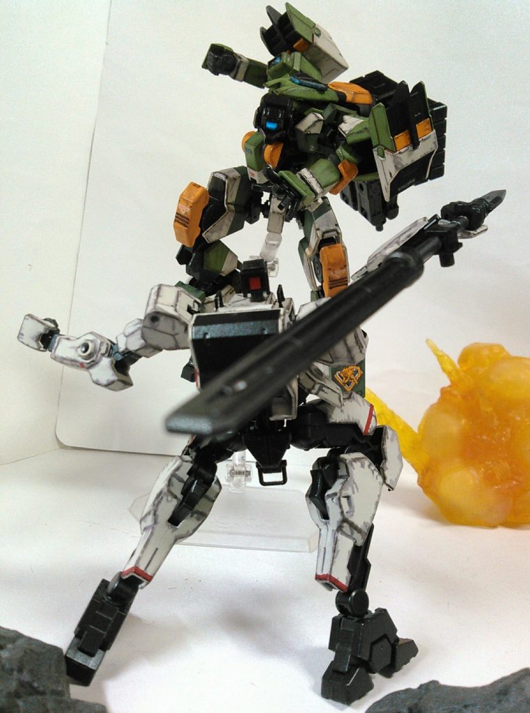 タイタン・フレーム シリーズ–4枚目/制作者：@blueD1