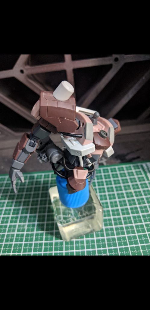 パイプを使ったディテールアップも初めてだったので新鮮でした。
お気に入りは胸部のリアクターです。