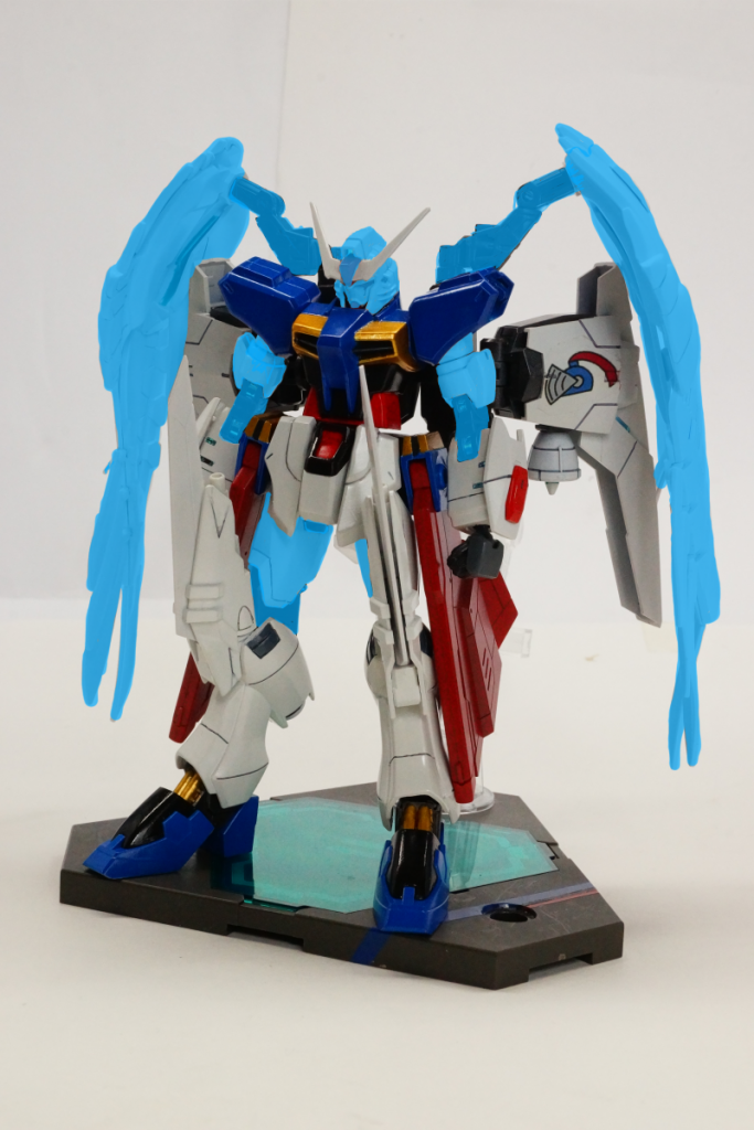 　※今回の改修部分を、プレバンっぽく表してみました。　　画像的に見えませんが、腰もストライクのふとももを付けるために改修しています。