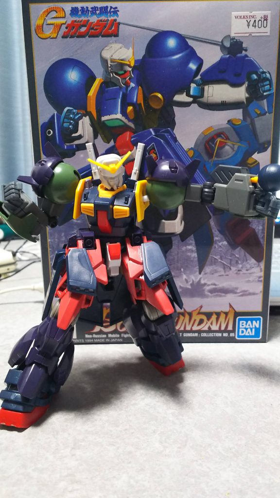 素組み。この時の方が腕固定、安定してます。丸モールド挟まなくて良かったかなー。