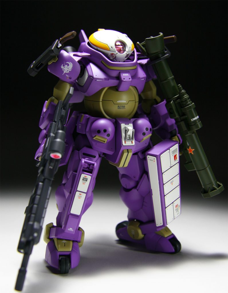 綺麗な紫ですｗ　使った塗料はエヴァカラーで写真では分かりにくいですが2段階のグラデーション塗装です。