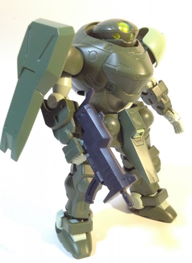 まえ
大好きなグリモアと、大好きなマン・ロディを混ぜました。
キモ可愛カッチョよくできて、お気に入りです。