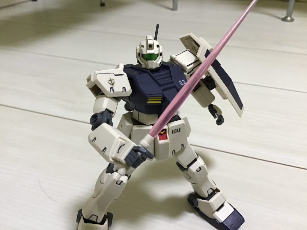 ビームサーベルはエフェクトがないので他キットから流用します。