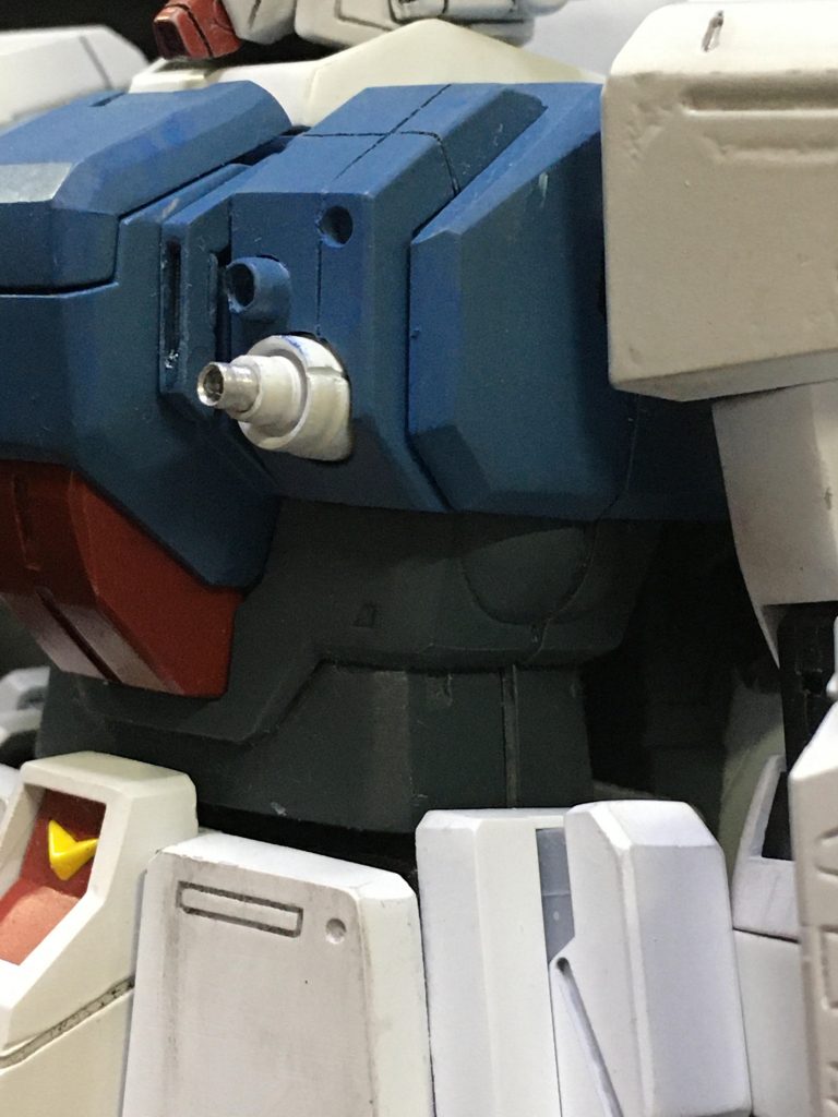 胸部バルカンの重厚をアルミパイプに置き換え。パイプ端面は薄肉加工。