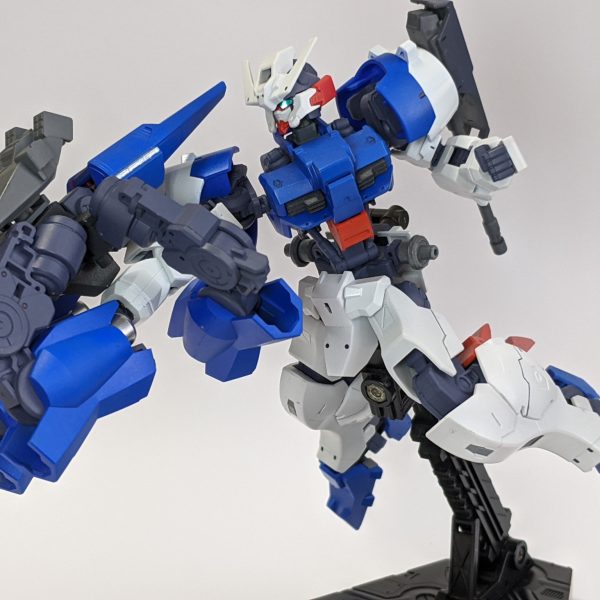 ガンダムアスタロト　A-シンメトリ