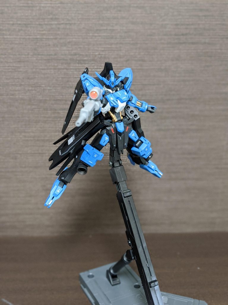 ライフル
(Hアイズ埋め込んでます)