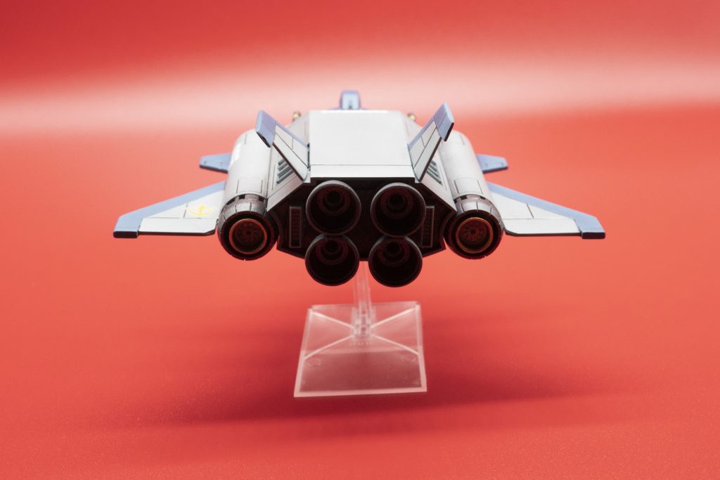 後部のブースター（バーニア）は、流用パーツでディテールアップ