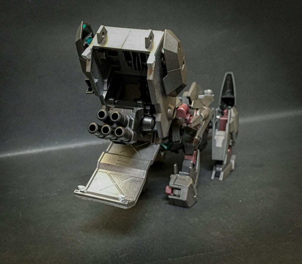 カノンポット　
口内に隠された五連装ビームキャノン。
大型ビームキャノンに比べ一発の威力は落ちるがその分連射ができ、瞬間的な火力ならこちらの武装の方が上。
大型ビームキャノンと同時使用する事で高い制圧力を発揮する。
実はコアガンダムbとオベイシュフライヤーも使用可能。