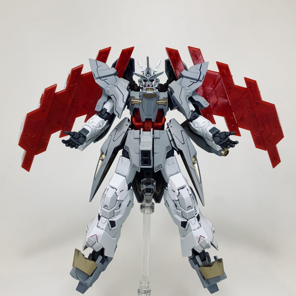 最後にムーンガンダムと言えばこのポーズ。