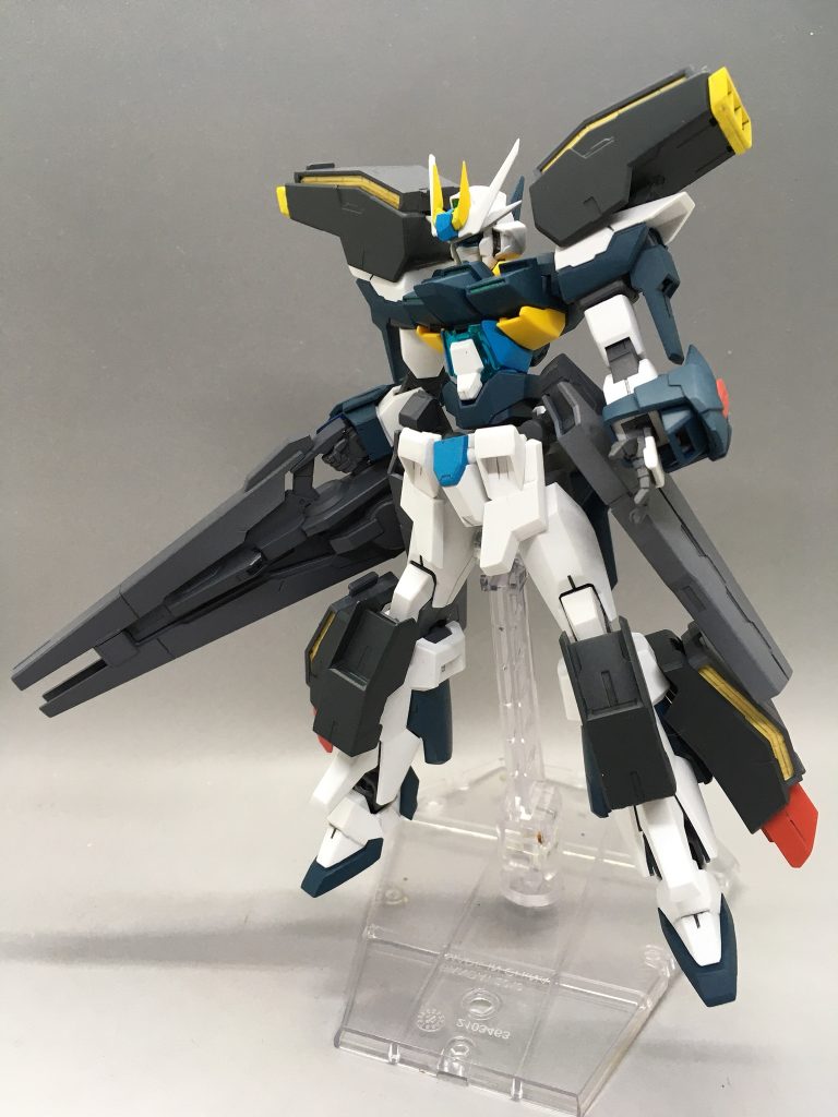 追加装備。エネルギーコンテナ兼ビームフィールド発生装置