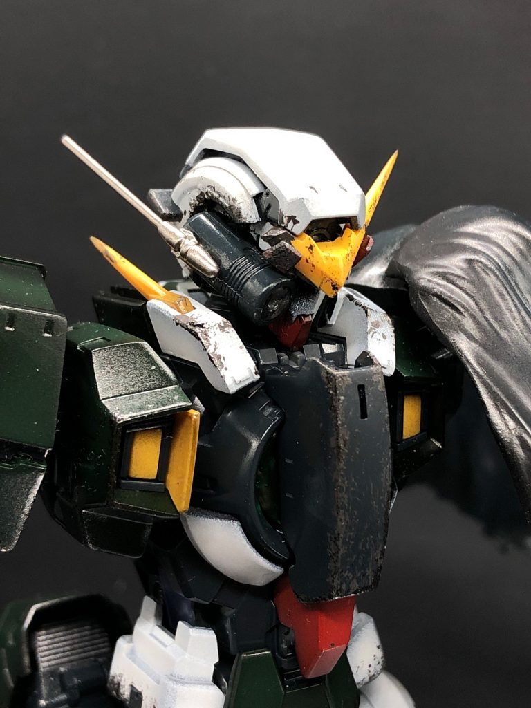 気になるレンズ部分はピーコックスマッシャーに百式のアンテナを接着