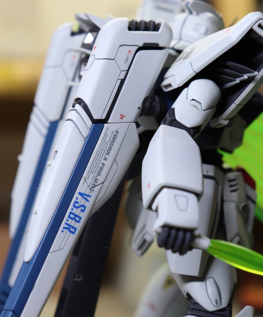 ヴェスバは多めに筋彫
とはいえ相手も家族持ちだし変なおじさんがオモチャ持って長居すんのもよくないし