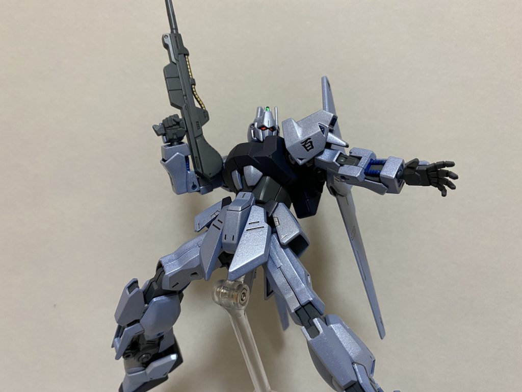 戦場で指揮をしてる感じ
平手は全てのガンプラに付属して欲しいですね
あるのと無いのとじゃダンチ