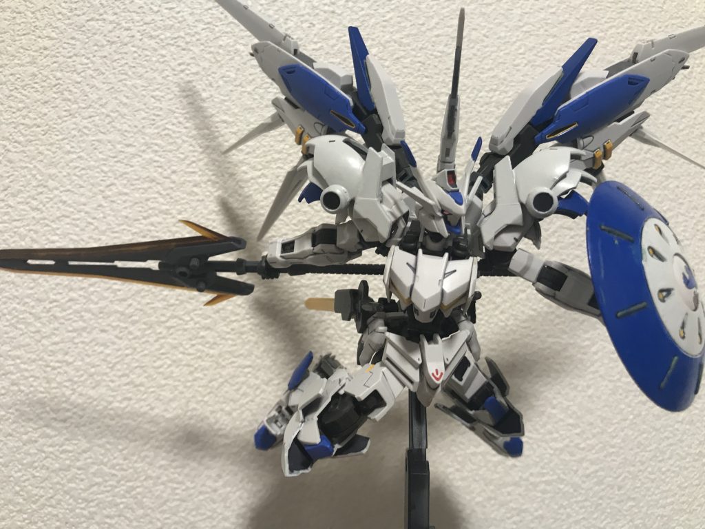 西洋の騎士をイメージしたので、ランスと丸シールドは個人的には気に入っています。