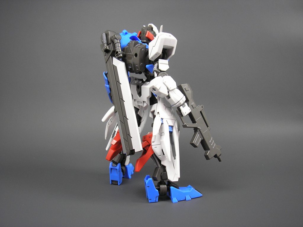 ▲「簡単仕上げ」ではありますが細かく塗り分けています。
アクセントにシリンダー部分を始めパイプ部分等をシルバーで塗装してみました。