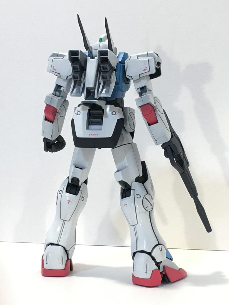 v2など後継機も良いですが、このシンプルなデザイン好みです。