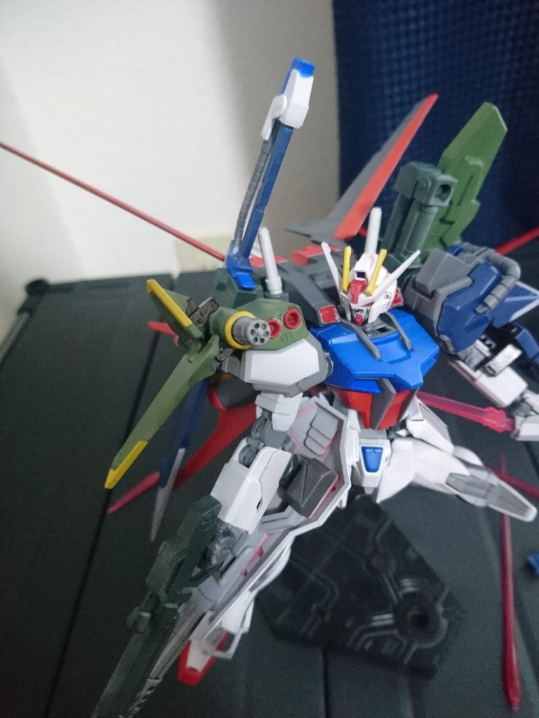 コンボウェポンパックのシールドを可動式にして可動域を確保