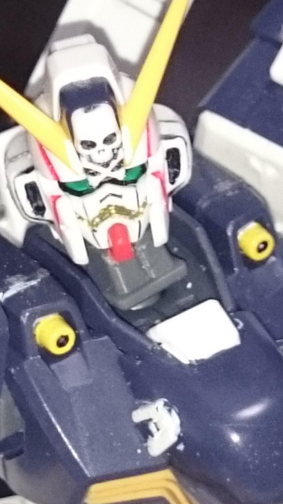 グオルルルー!!!(機体違い)
強制排熱のお口の色は定番の金色っス