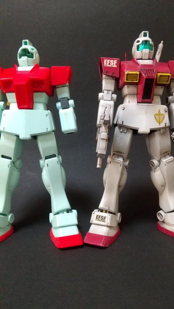 工作部分は、
首の間接を新造して２㎜程伸びてます
前腕を２㎜延長、
腿を3㎜延長、
股関節を前方に3㎜前進、
膝裏を1stっぽく見えるようにポリパテ整形、
左手首をポリパテにて新造、
後はご覧の様にスジボリ、プラ板、エッチング等で色々やってます
オリジナルというか個性的なディテールを模索していた頃の作品です