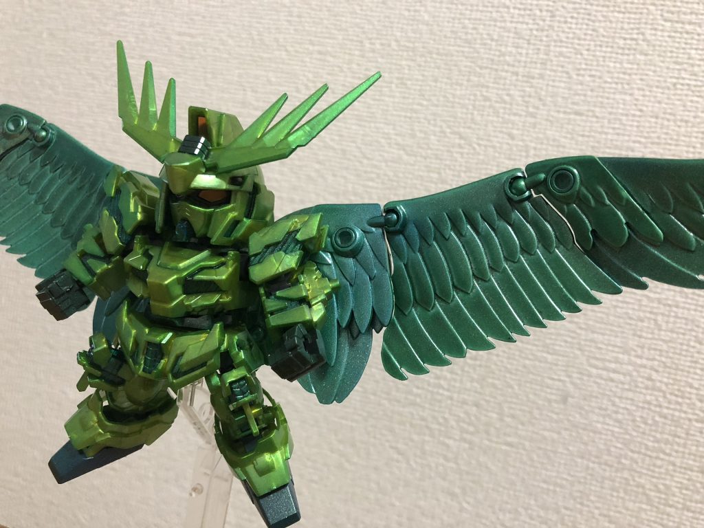 五体目はSDCSフェネクス覚醒ver。映画身終わってすぐ再現したくて作りました。翼のデカさを強調したくてSDで作りました!