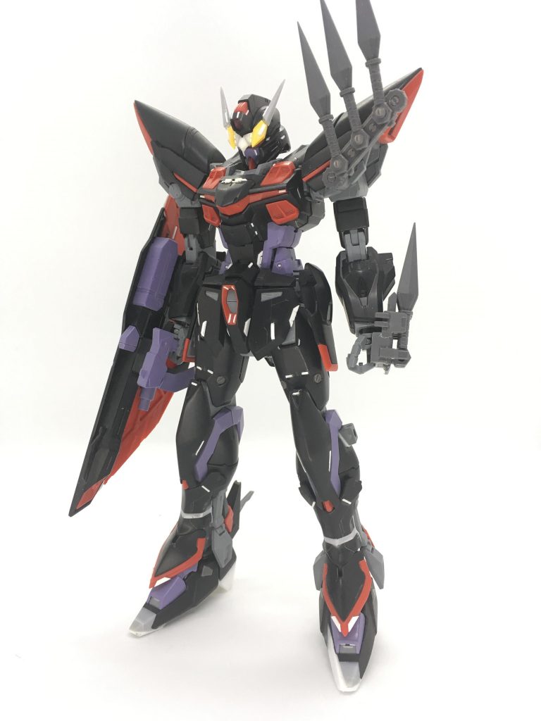 アンテナの形状変更、脛を2ミリ延長、つま先の形状変更とヒールを追加で脚長効果を狙ってます。