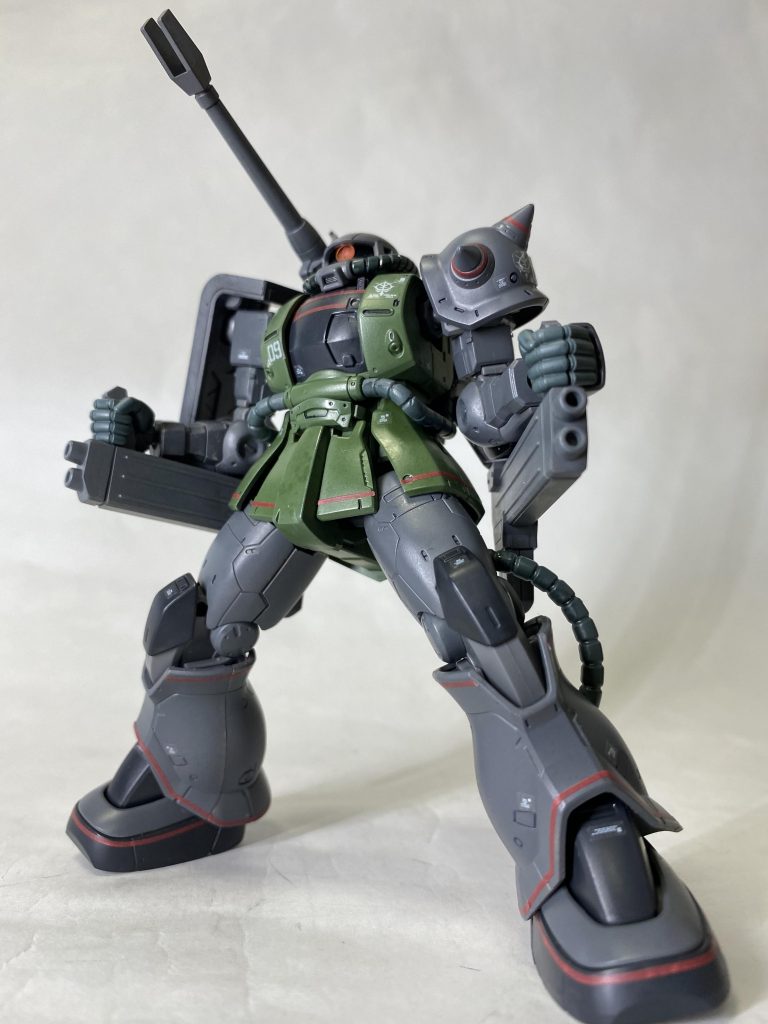 ガンダムマーカーの制限の中で試行錯誤のカラーリング。