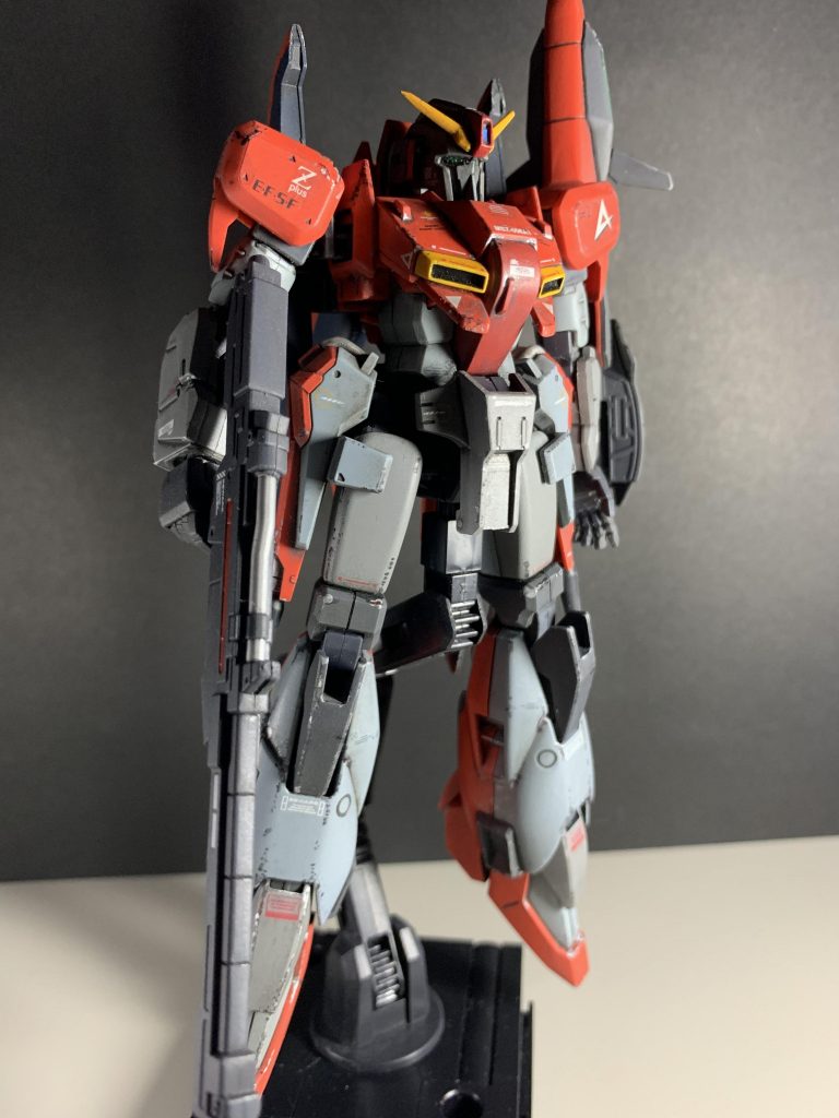 ホントにアムロが搭乗して　悪のティターンズ軍団と戦った設定です