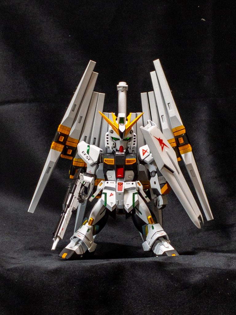 HWSは　着脱可能で　通常のνガンダムにもなります。