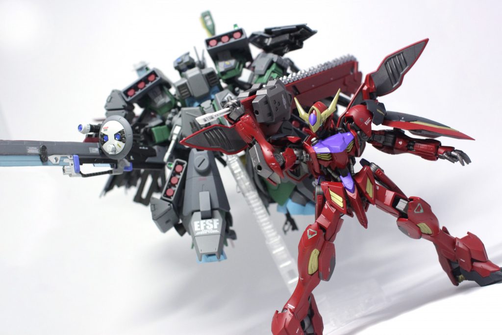 砲狙撃戦特化の俺と近接格闘特化のリア友でバランス良い感じです。